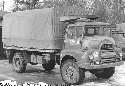 Bedford RL, 4 x 4, 12 V (front view, right side)