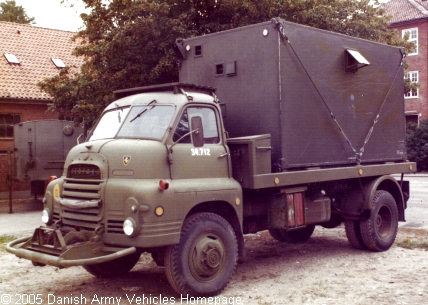 Bedford RLH, 4 x 4, 12 V (front view, left side)