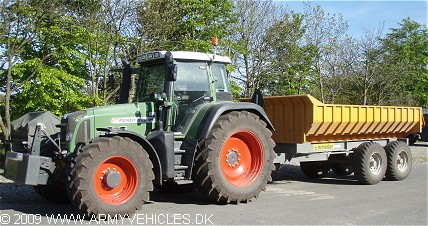 Fendt Vario 820, 4 x 4, 12V, D (Side view, left side)