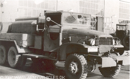 GMC CCKW-353, 6 x 6, 6 V (Front view, left side)