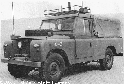 Landrover 109 S II 4 x 4 12 V Front view