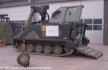 M113 "Fitters Vehicle" (Side view, left side)