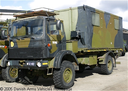 Magirus 110 - 16, 4 x 4, 24 V, D (Front view, left side)