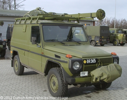 Mercedes 290 GD/28, 4 x 4, automatic, 24V (front view, right side)