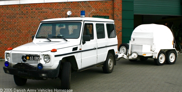 Mercedes 300 GE 28 4 x 4 24V Front view left