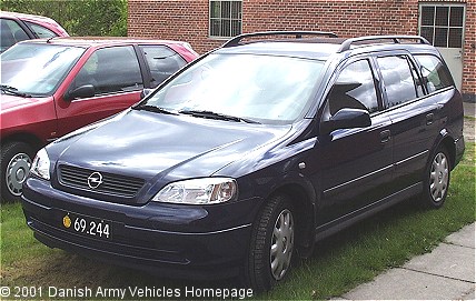 Opel Astra Caravan, 4 x 2, 12V (Front view, left side)