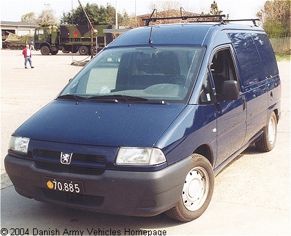 Peugeot Expert, 4 x 2, 12V, D (Front view, left side)