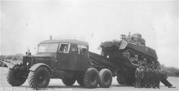 Scammell Pioneer TRMU 30, 6 x 4 (Front view, left side)