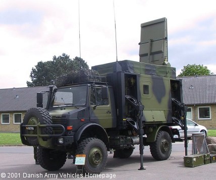 Unimog U2150L/38, 4 x 4, 24 V, D (Front view, left side)