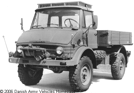 Unimog 404, 4 x 4, 24V (Front view, left side)