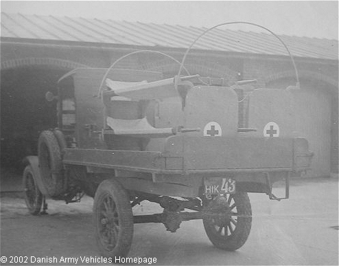 Ford  Ambulance 1918 (Rear view, left side)
