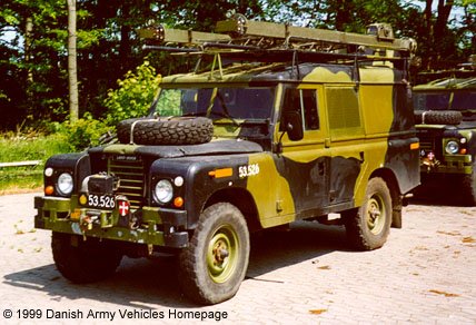 Landrover 109 4 x 4, 24 V, D, Radio Relay (Front view, left side)