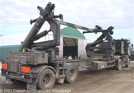 Magirus MP190E37WT, 4 x 4, 24V, D (Rear view, right side)