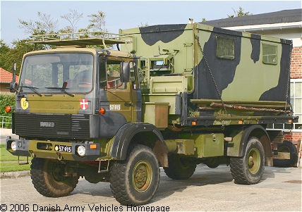 Magirus 110 - 16, 4 x 4, 24 V, D (Front view, left side)