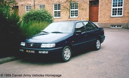 VW Passat, 4 x 2, 12V (Front view, left side)