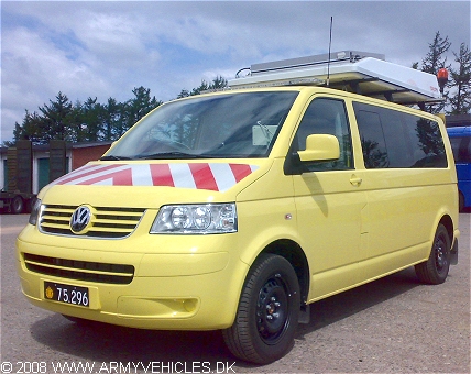 VW T5, 4 x 2, 12V, D (Front view, left side)